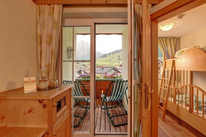Alpenrose Leading Family Hotel & Resort Lermoos Exterior photo